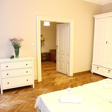 Apartamenty Muzyczny Краків Екстер'єр фото