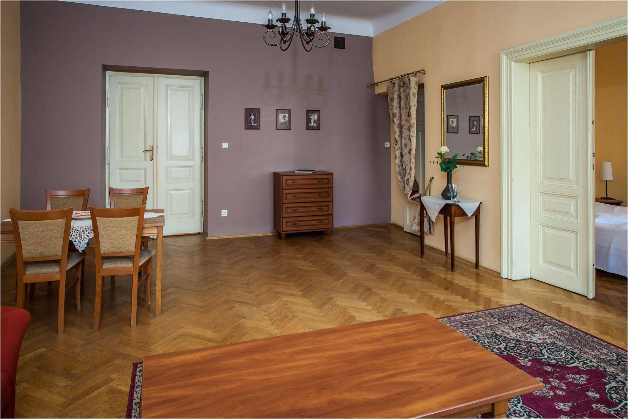 Apartamenty Muzyczny Краків Екстер'єр фото